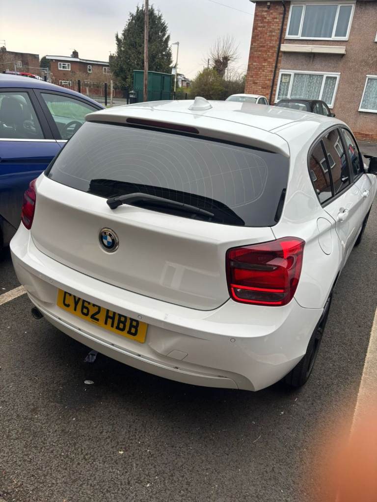 BMW, 1 SERIES, Hatchback, 2012, Manual, 1995 (cc), 5 doors