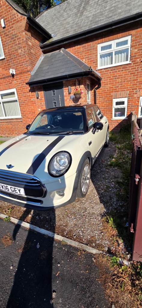 Mini Cooper Semi-Auto, 1496 (cc), 5 doors