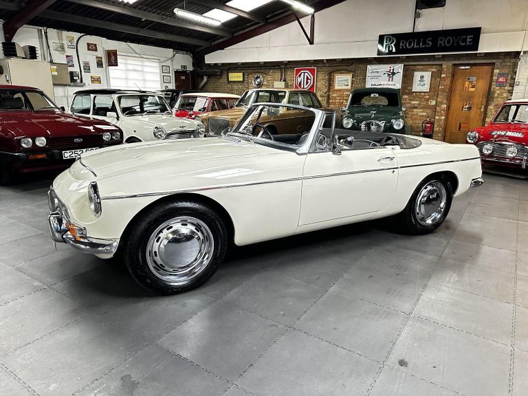 1969 (G) MGC 3.0 Roadster - With Power Steering