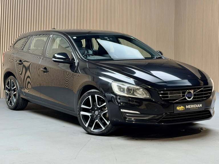 2017 Volvo V60 2.0 D4 R-Design Nav Estate 5dr Diesel Geartronic Euro 6 (s/s) (181 ps) Estate Dies...