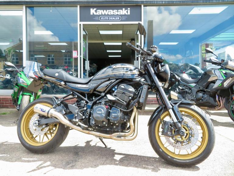 2018 Kawasaki Z 900RS LOTS OF EXTRAS  Petrol Manual