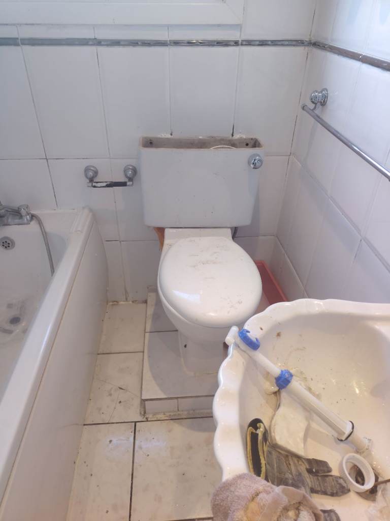 Emergency plumbing service