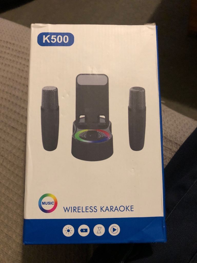 Karaoke machine 