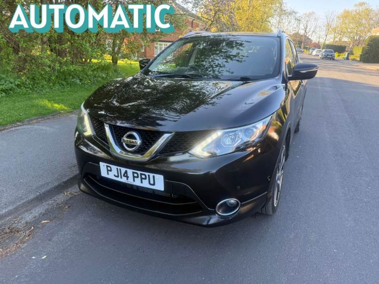 Nissan Qashqai 1.6 dCi Tekna XTRON  Auto with Full Leather Heated seats& FSH&Panoramic R&Nav&Camera