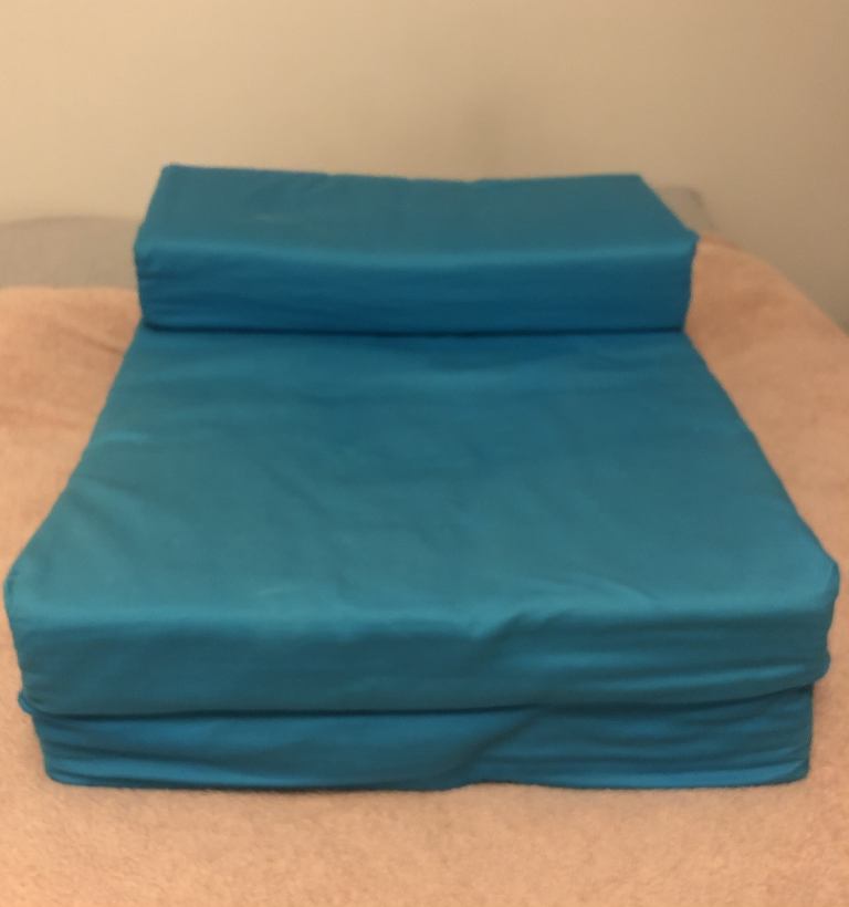 Foldable Z bed chair