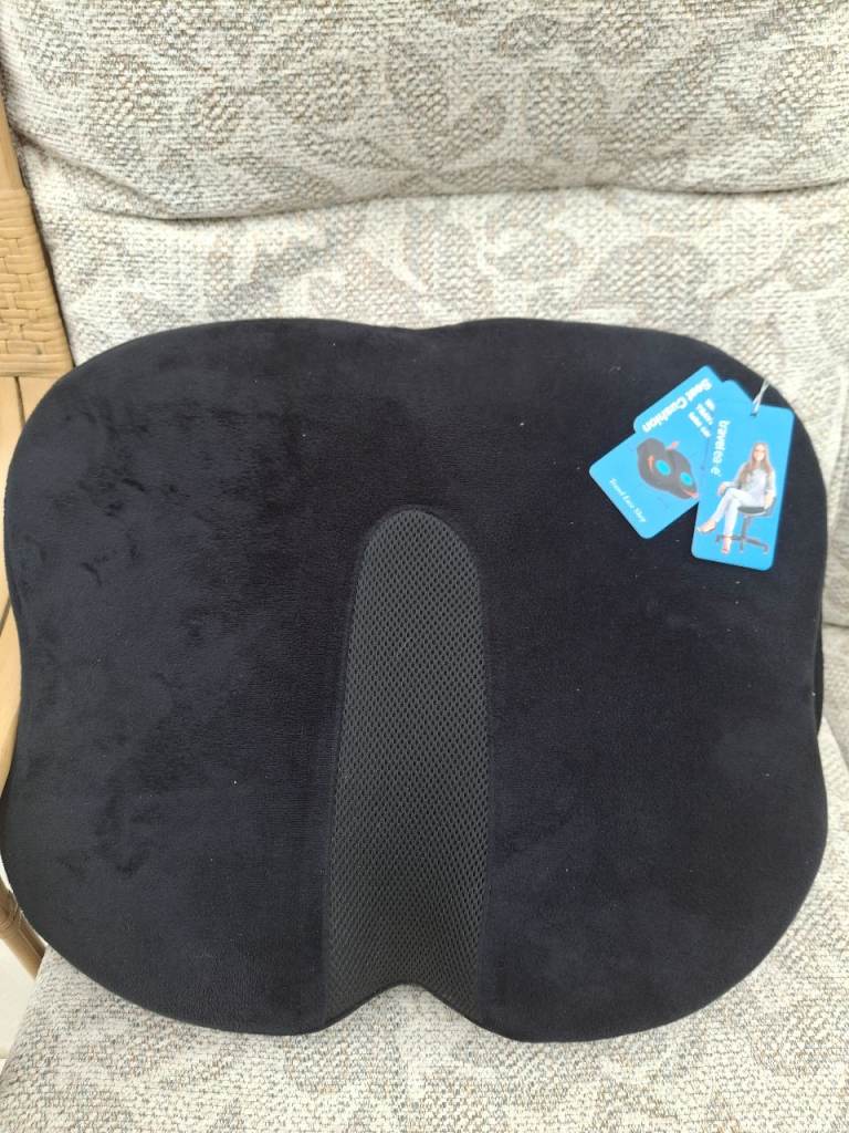 Seat cushion