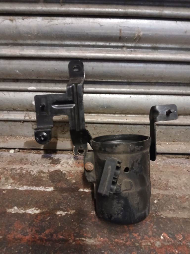 Audi A6 C6 A8 D3 Diesel Fuel Filter Bracket Housing Holder 4E0201987D OEM