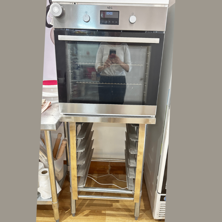 AEG Oven Freestanding Stainless Steel – Good Condition
