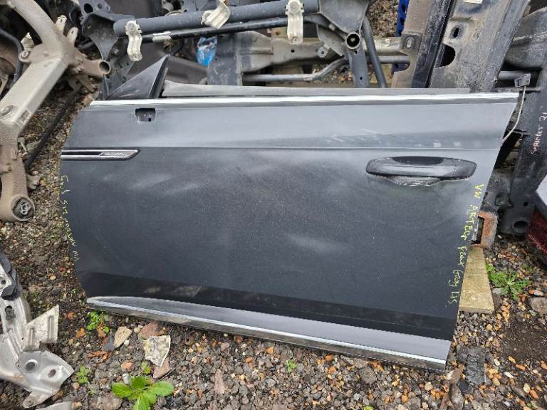 VOLKSWAGEN VW ARTEON 3H7 Front Gray Left Passenger Door  Panel Breaking Parts