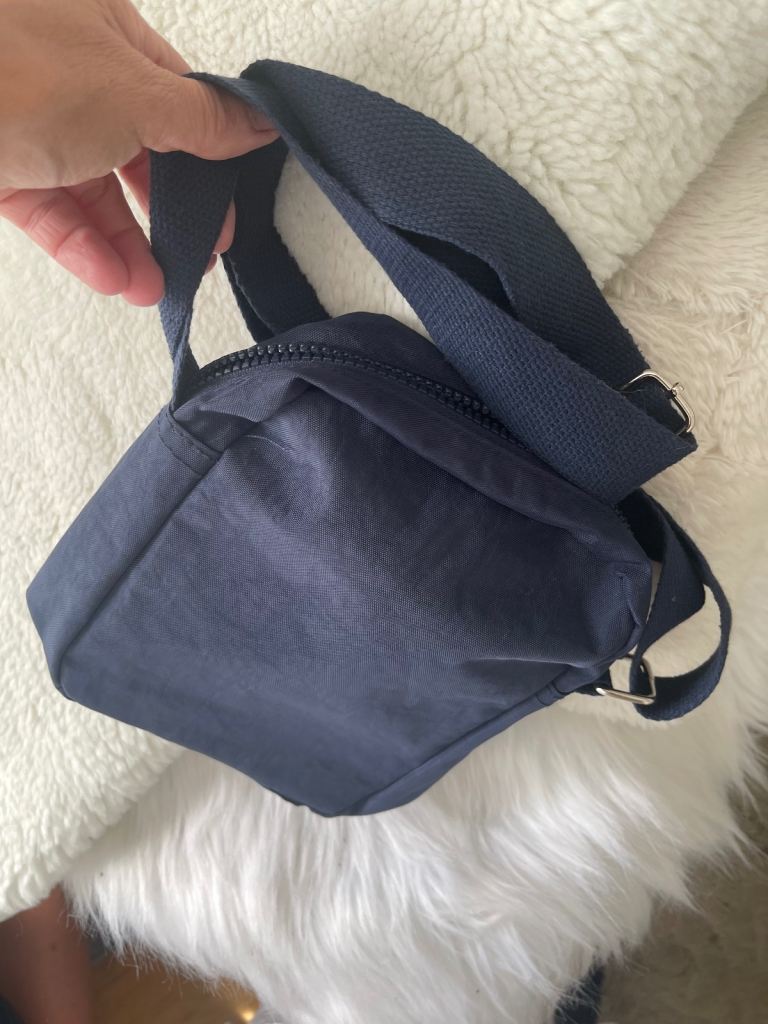 Navy blue bag