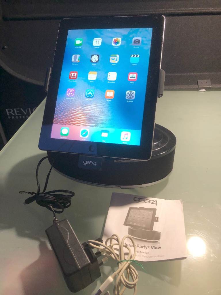 Apple Ipad 64gb with Dock