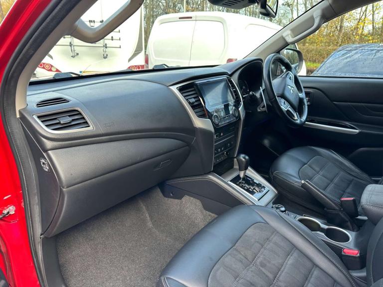 2021 Mitsubishi L200 2.3 L200 Barbarian X DI-D Auto 4WD Pickup Diesel Automatic