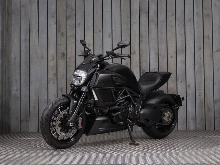 2017 67 DUCATI DIAVEL