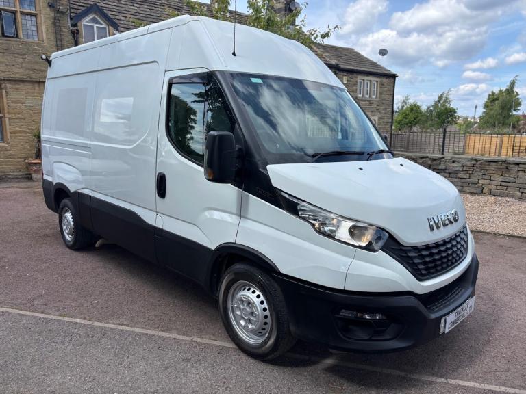 2020 Iveco Daily 2.3 High Roof Van 3520 MWB PANEL VAN Diesel Manual