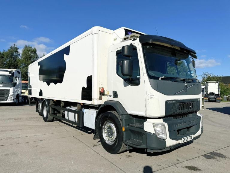 2016 VOLVO FE 280 6X2 REAR LIFT FRIDGE