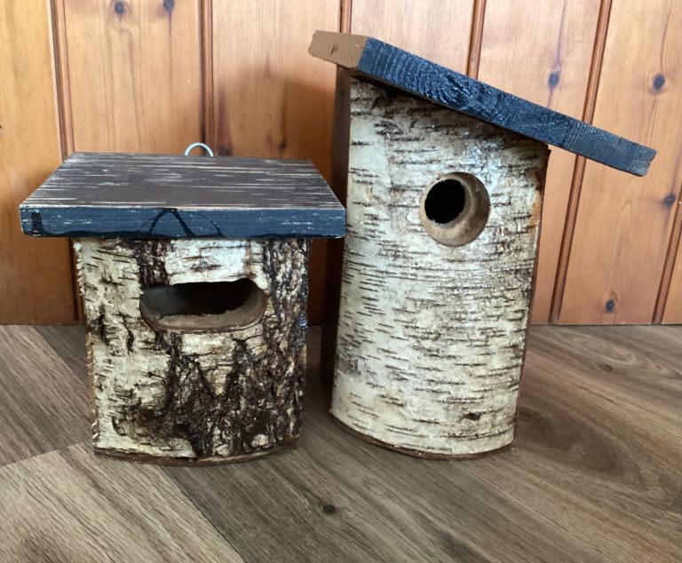 Nest box x2 wild birds bird house