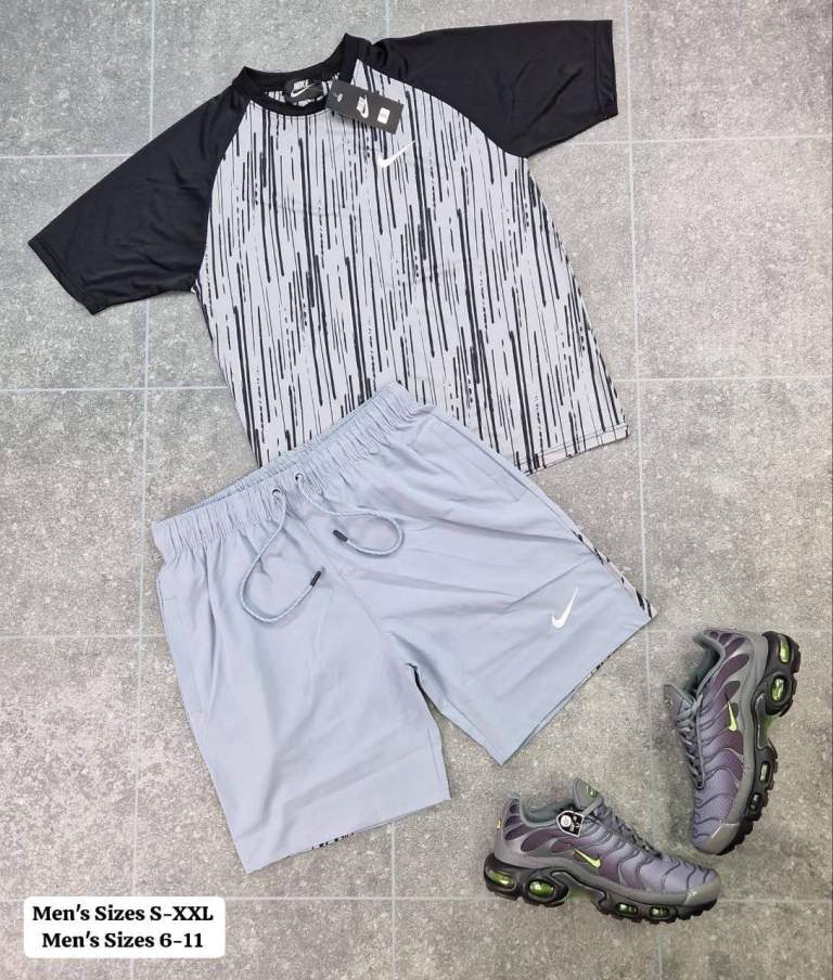 Men’s set with trainers