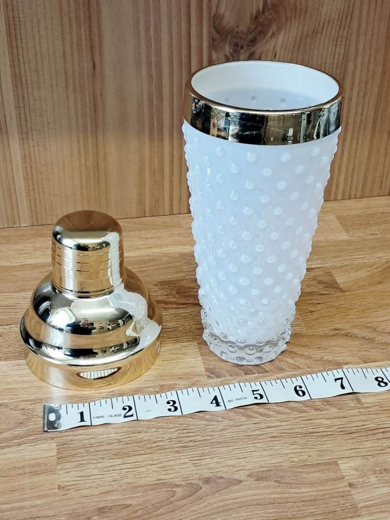  Brand new.Anthropologie Hobnail Glass Cocktail Shaker. 