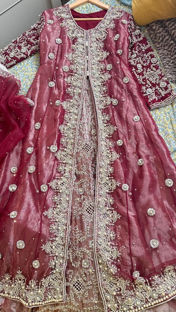 Pakistani/Indian Wedding/party/bride dress