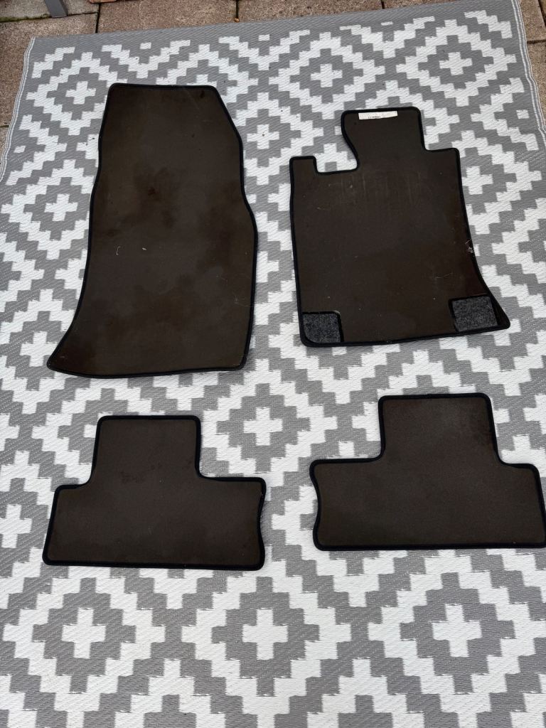 Mini floor mats