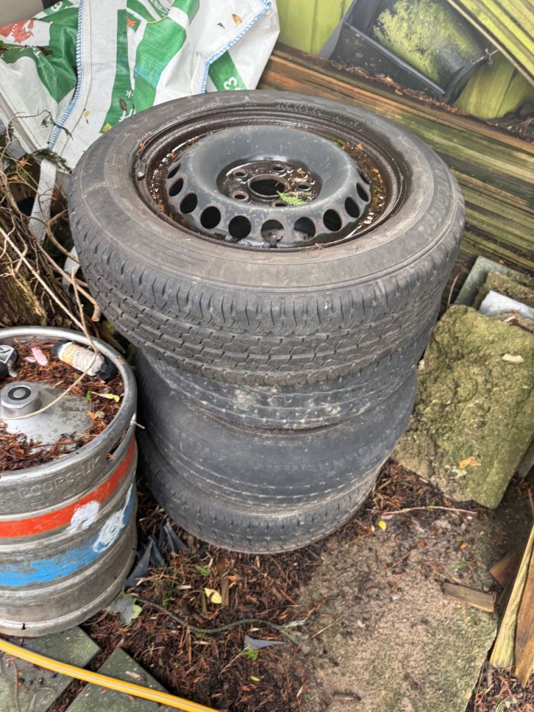 VW transporter wheels and tyres