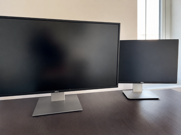 Dell Monitor – 43” 4K UHD and/or 27” QHD IPS Monitors – Excellent Condition
