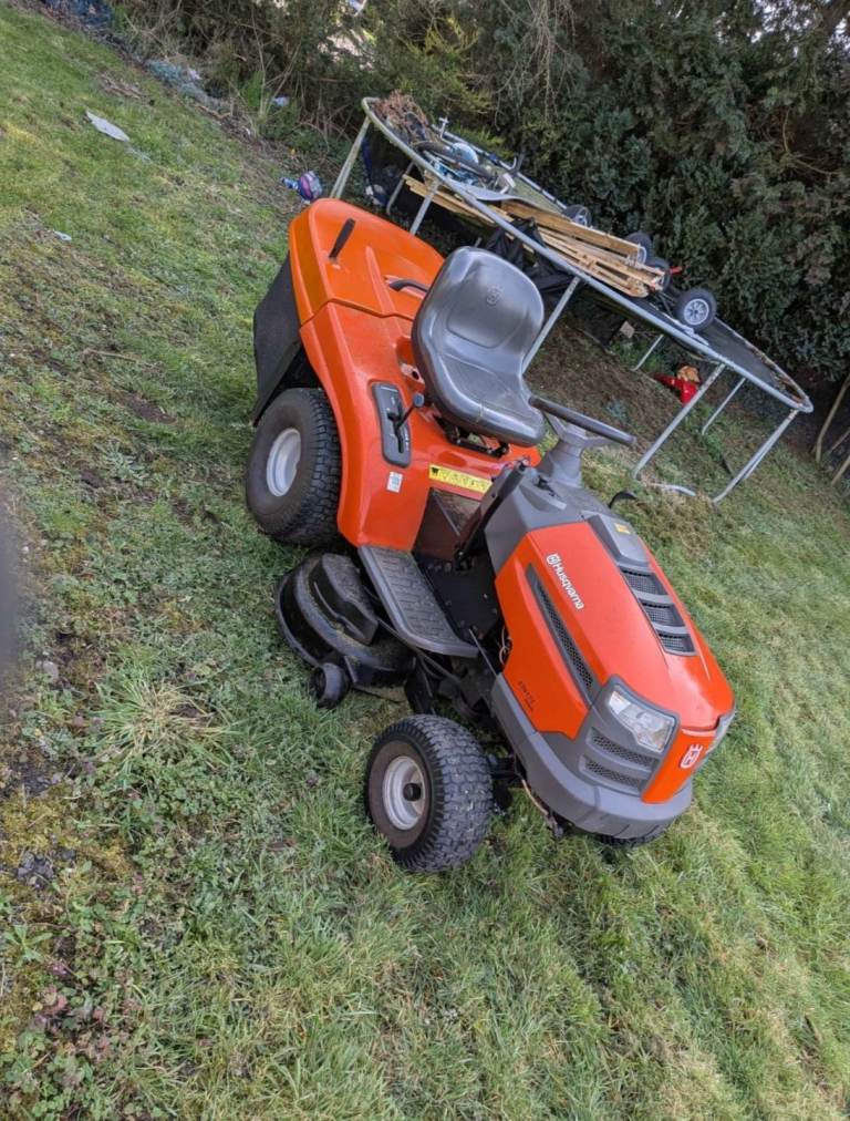 Husqvarna ride on lawnmower 