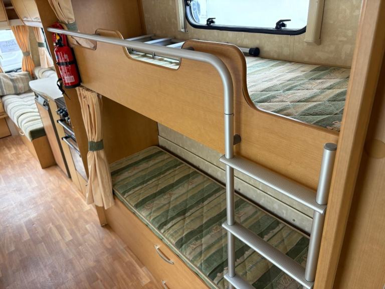ABBEY AVENTURA 340 -TWIN AXLE- FIXED BUNK BEDS + END WASHROOM 