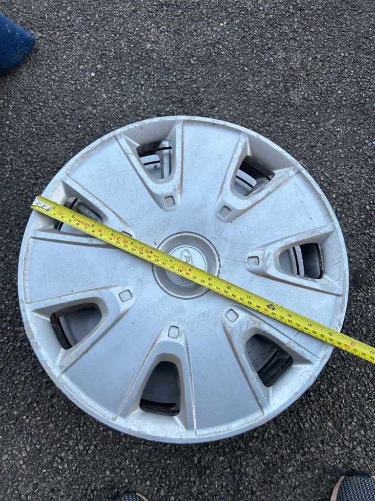 15” Ford wheel trims