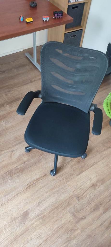 Black Office Chair with Mesh Back and Armrests