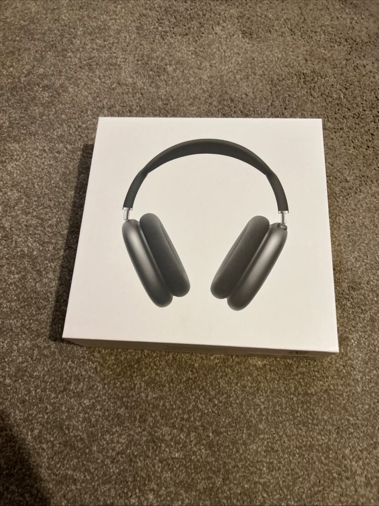 image for Apple AirPods Max 2024 USB-C Headphones Midnight Black SEALED & NEW