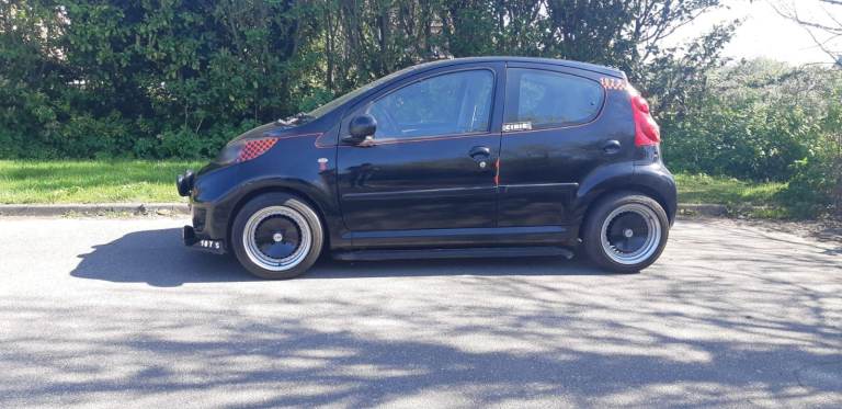 Peugeot, 107, Hatchback, 2010, Manual, 998 (cc), 5 doors