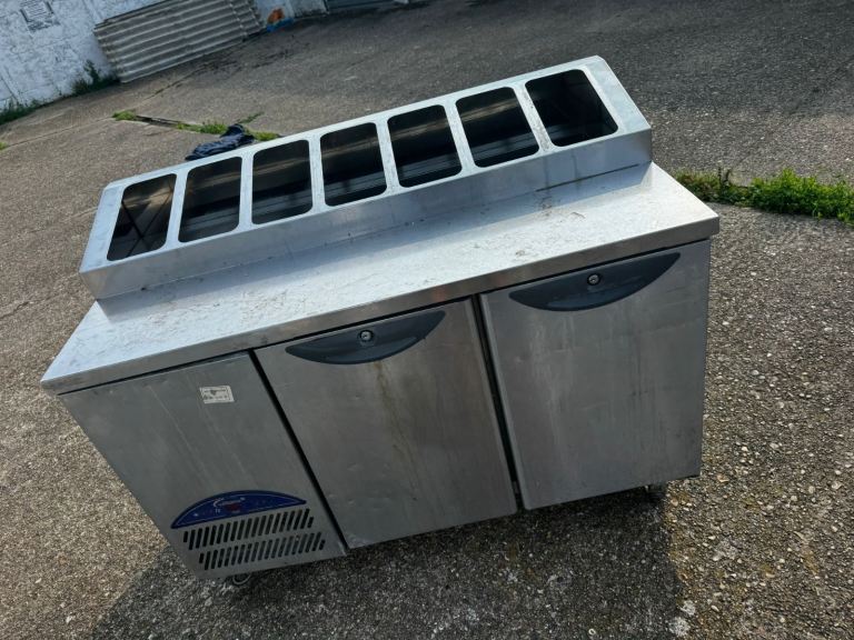 Commercial Williams pizza fridge cafe shop restaurant takeaway 