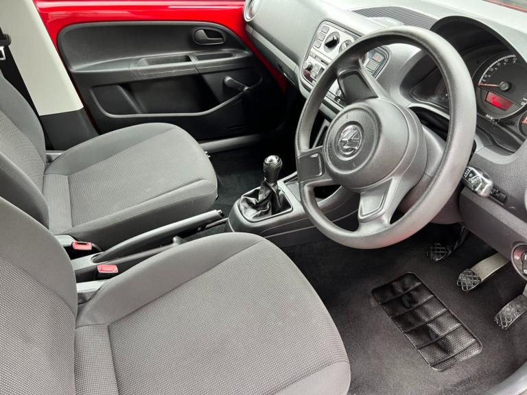 2013 VW UP -IMMACULATE - LOW MILEAGE- WARRANTY