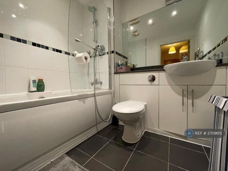 1 bedroom flat in Viva, Birmingham, B1 (1 bed) (#2709615)