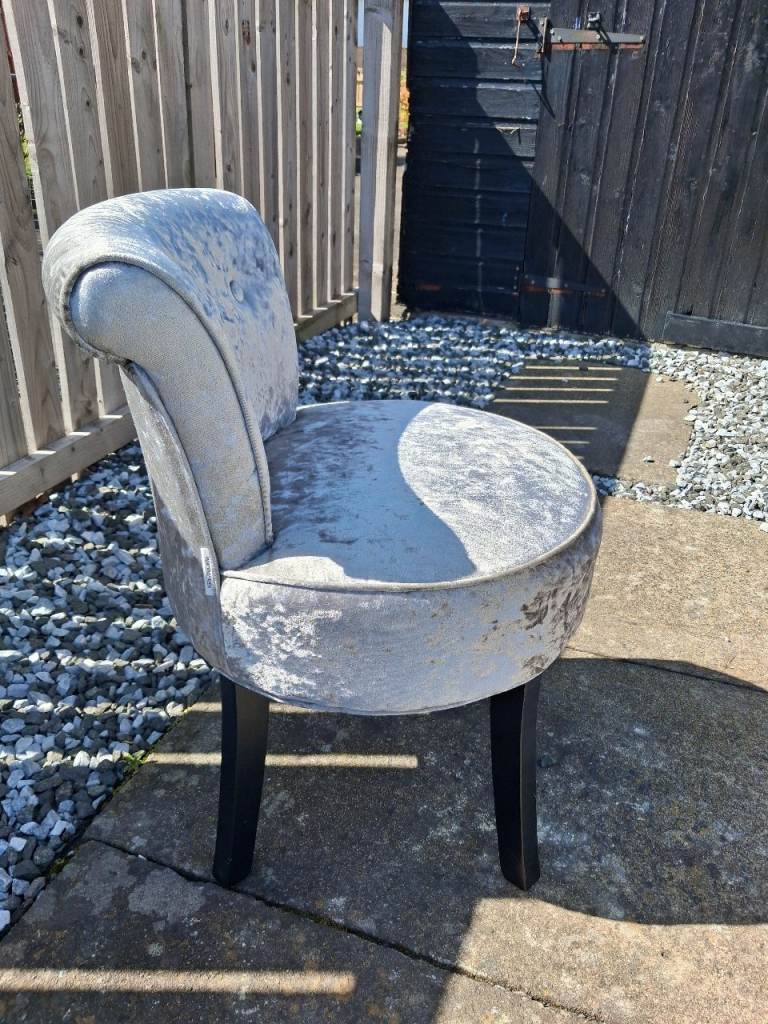 SILVER GREY BEDROOM CHAIR