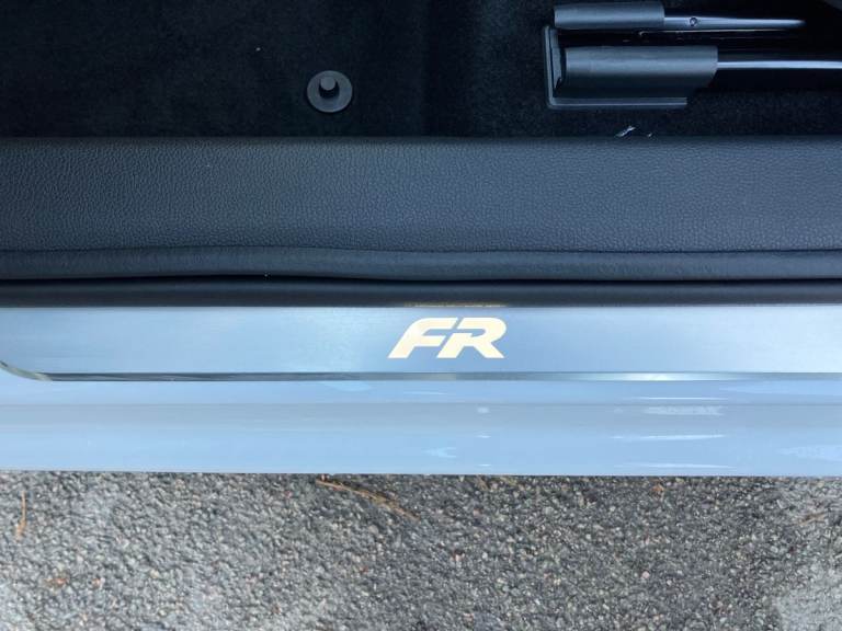 2025 SEAT Ateca 1.5 TSI EVO FR Black Edition 5dr Estate PETROL Manual