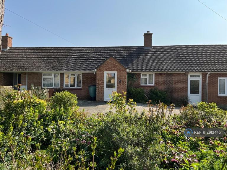 2 bedroom house in Newtown Lane, Kimbolton, PE28 (2 bed) (#2913445)