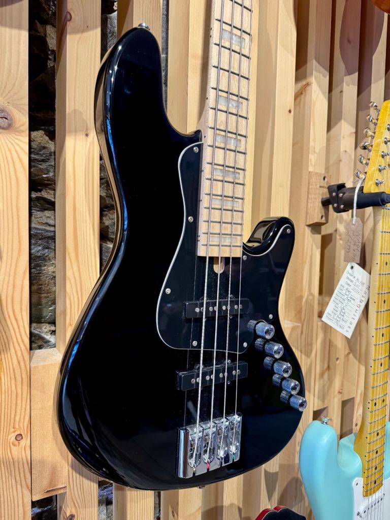 Cort Elrick NJS 4 Jazz Bass