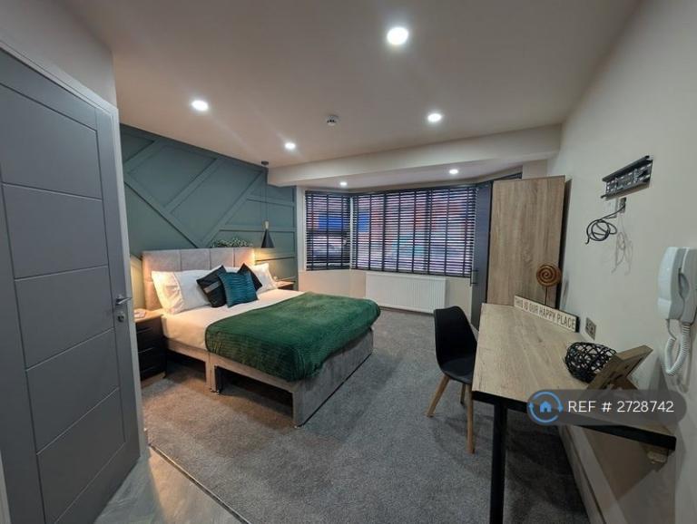 1 bedroom in Queens Road, Hinckley, LE10 (#2728742)