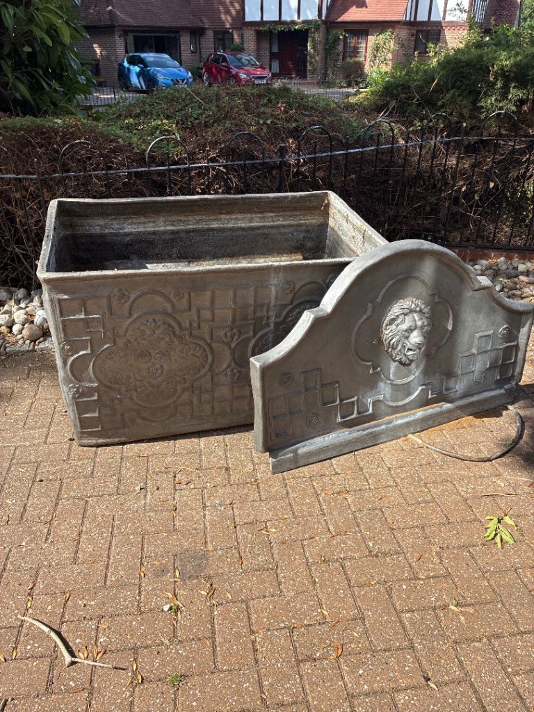 Very large fountain or planter for garden- £15