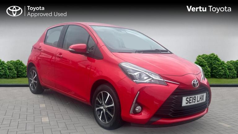 2019 Toyota Yaris 1.5 VVT-i Icon Tech 5dr Petrol Hatchback Hatchback Petrol Manual