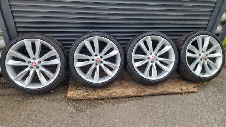 Genuine Rare Jaguar XF 20" Hydra 5x108 Alloy Wheels CX23-BA