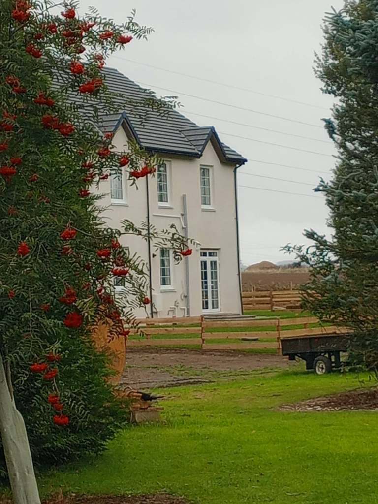 Corporate / Professional Accommodation Opportunity – 5 Bedroom detached house Available