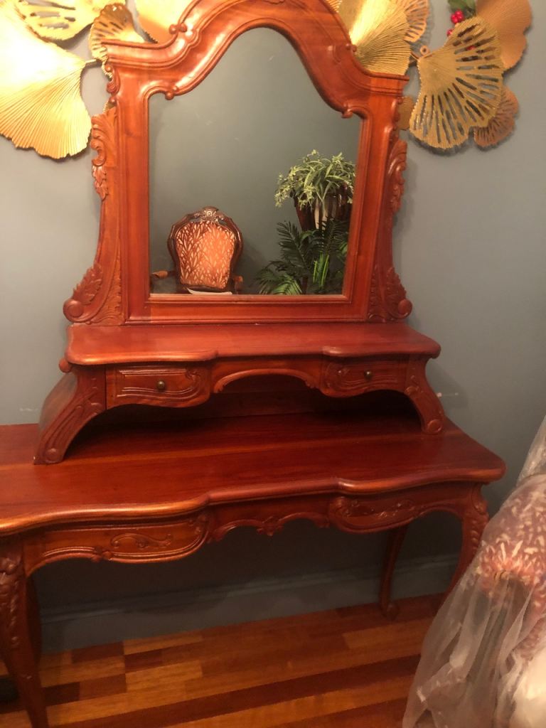 Mahogany dressing table 