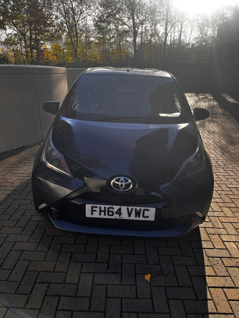 Toyota, AYGO, Hatchback, 2015, Manual, 998 (cc), 5 doors