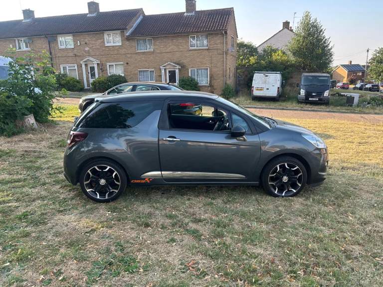 Citroen, DS3, Hatchback, 2013, Manual, 1560 (cc), 3 doors