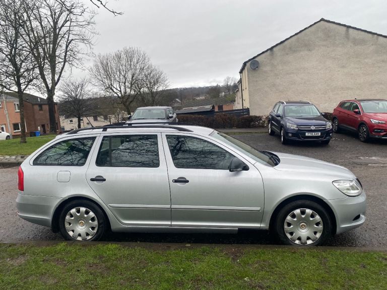 Skoda, OCTAVIA, Estate, 2012, Manual, 1598 (cc), 5 doors