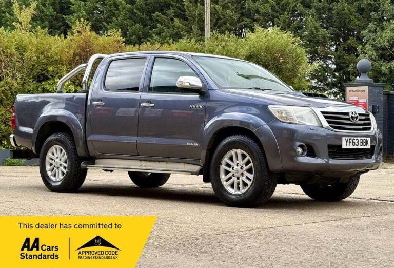 2014 Toyota Hilux Invincible D/Cab Pick Up 3.0 D-4D 4WD 171 PICK UP DIESEL Manual