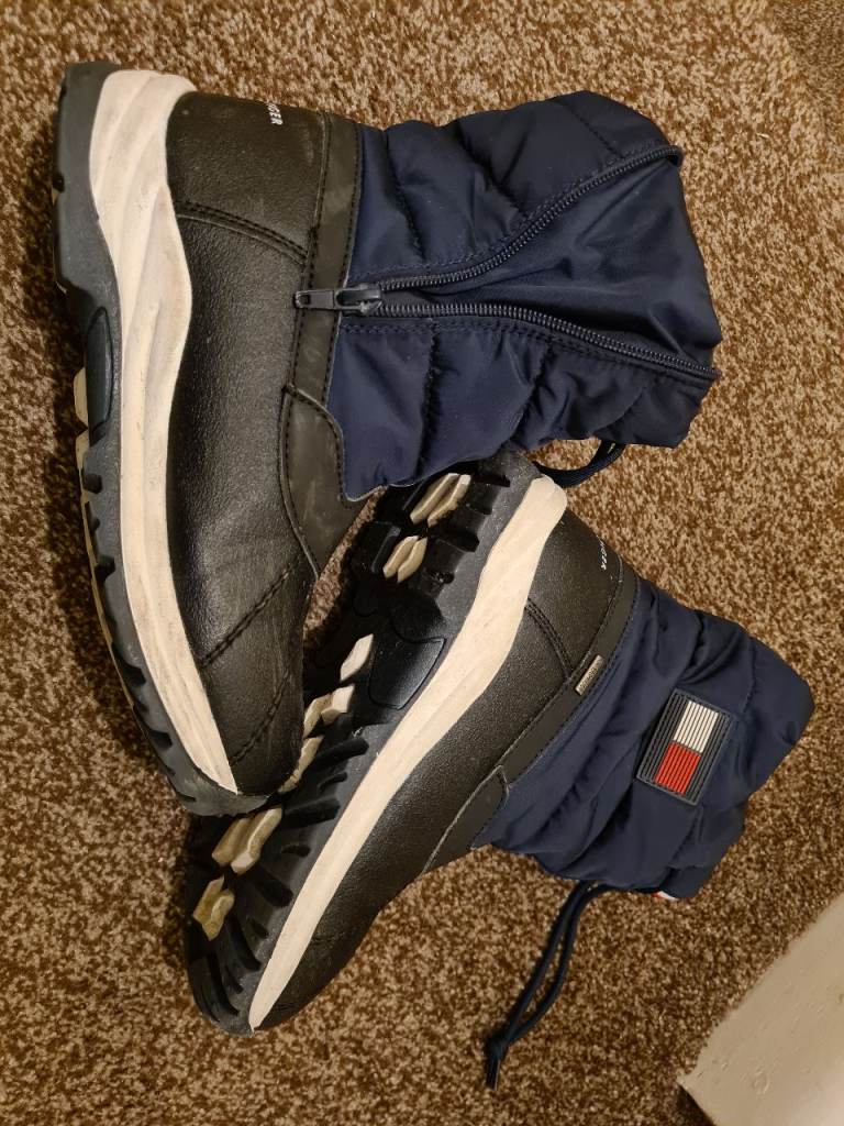 Tommy Hilfiger boots size 3.5uk